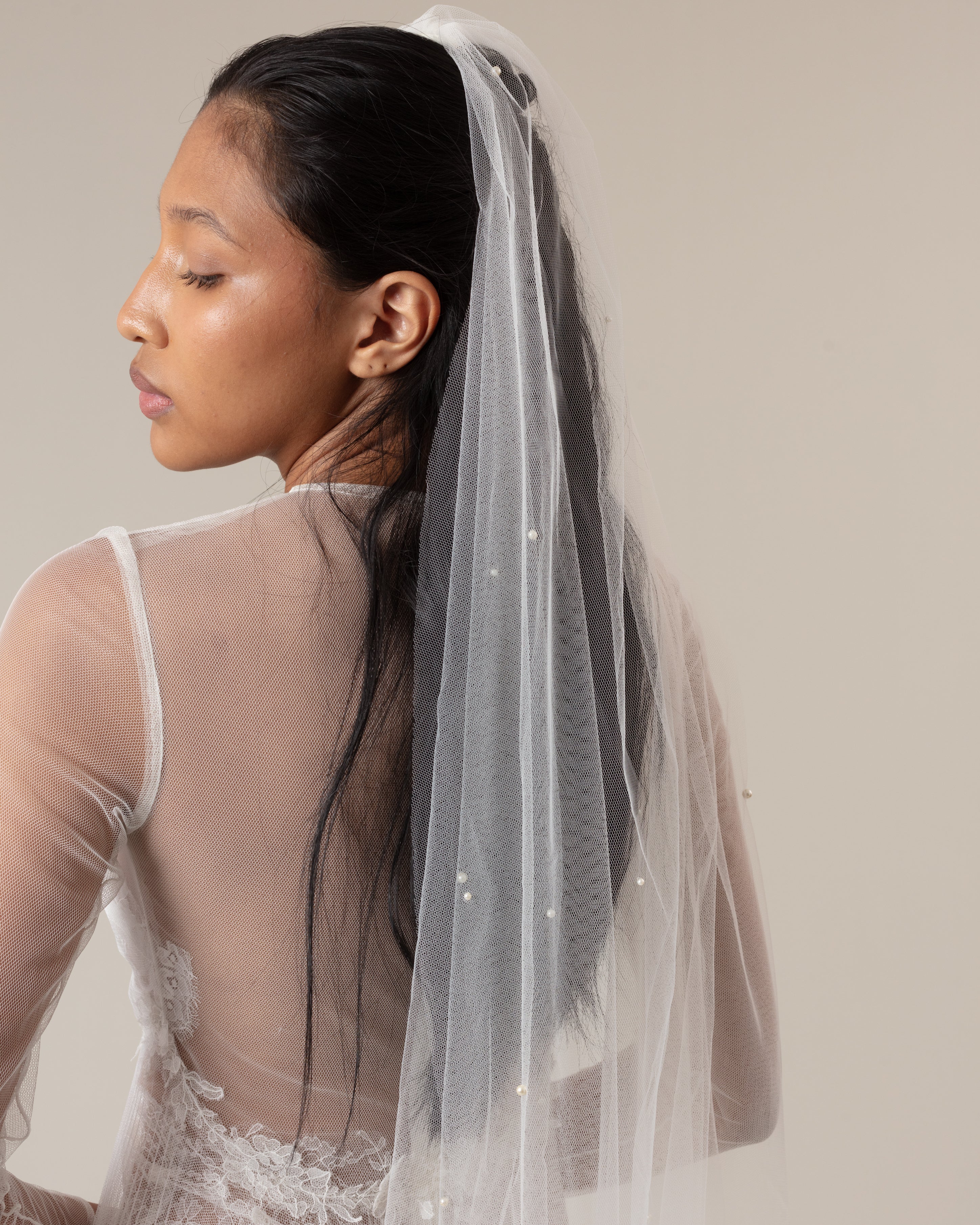 RTS.- SPIRIT PEARL BEADED VEIL