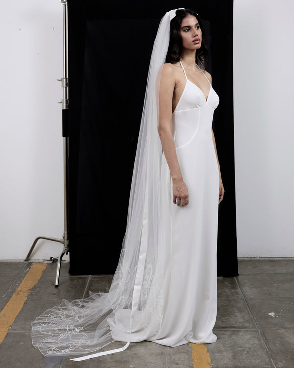 GRETA FLORAL BEADED BOW VEIL