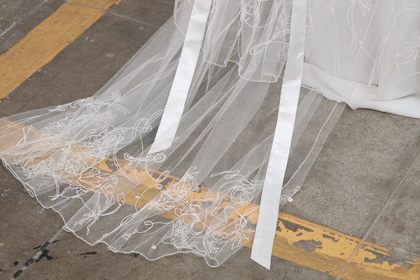 GRETA FLORAL BEADED BOW VEIL