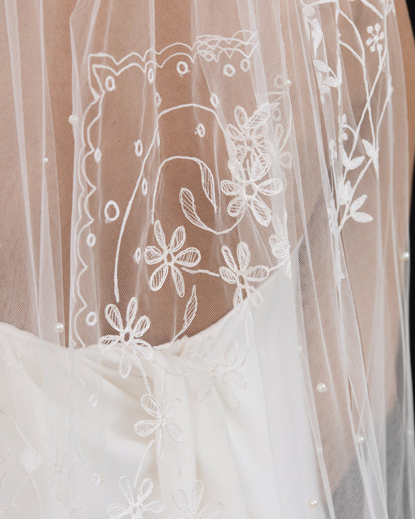 AVA EMBROIDERY PATCHWORK VEIL