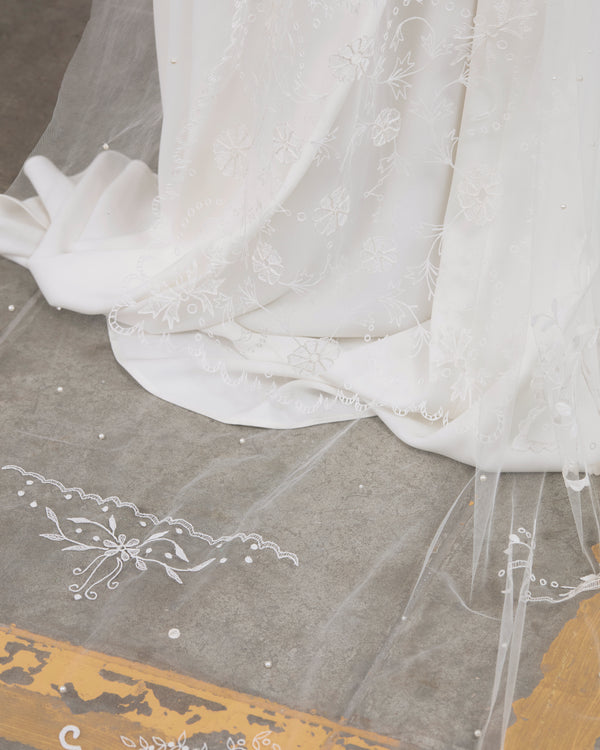 AVA EMBROIDERY PATCHWORK VEIL