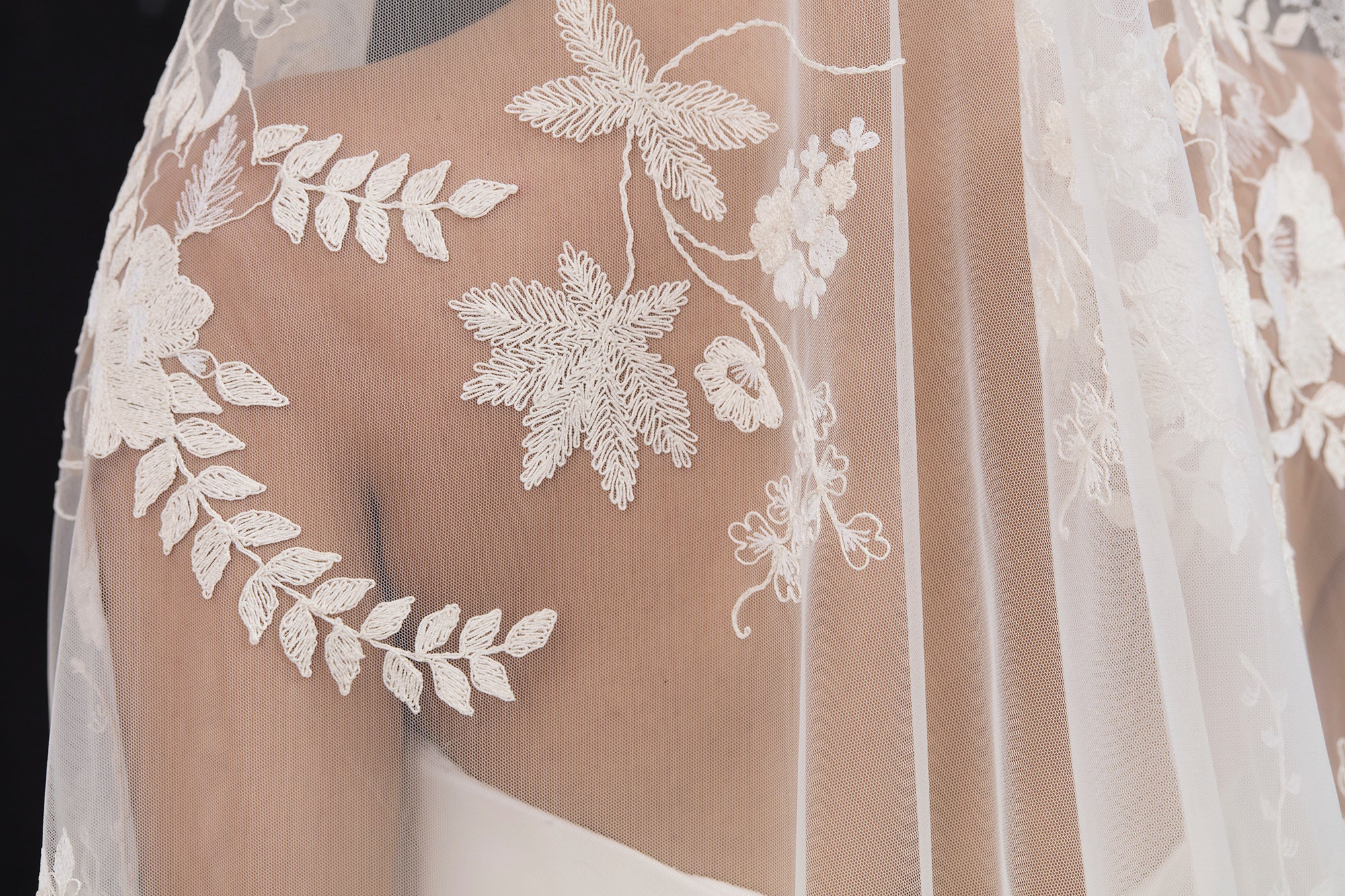 BIANCA  FLORAL EMBROIDERY VEIL