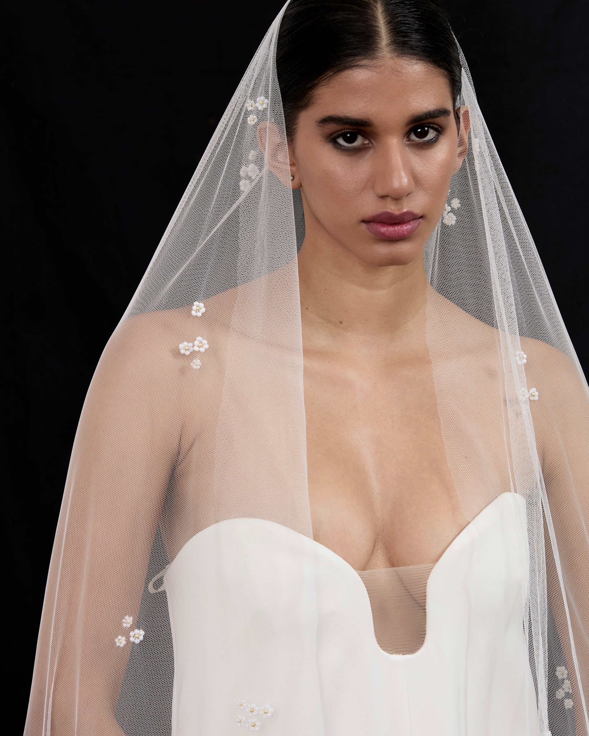 FREYA FLOWER CLUSTERS BEADED VEIL