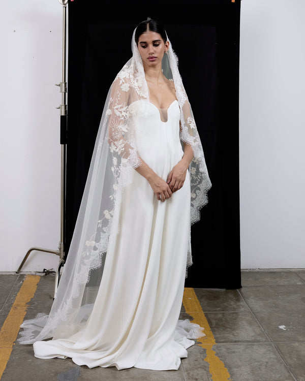 BIANCA  FLORAL EMBROIDERY VEIL