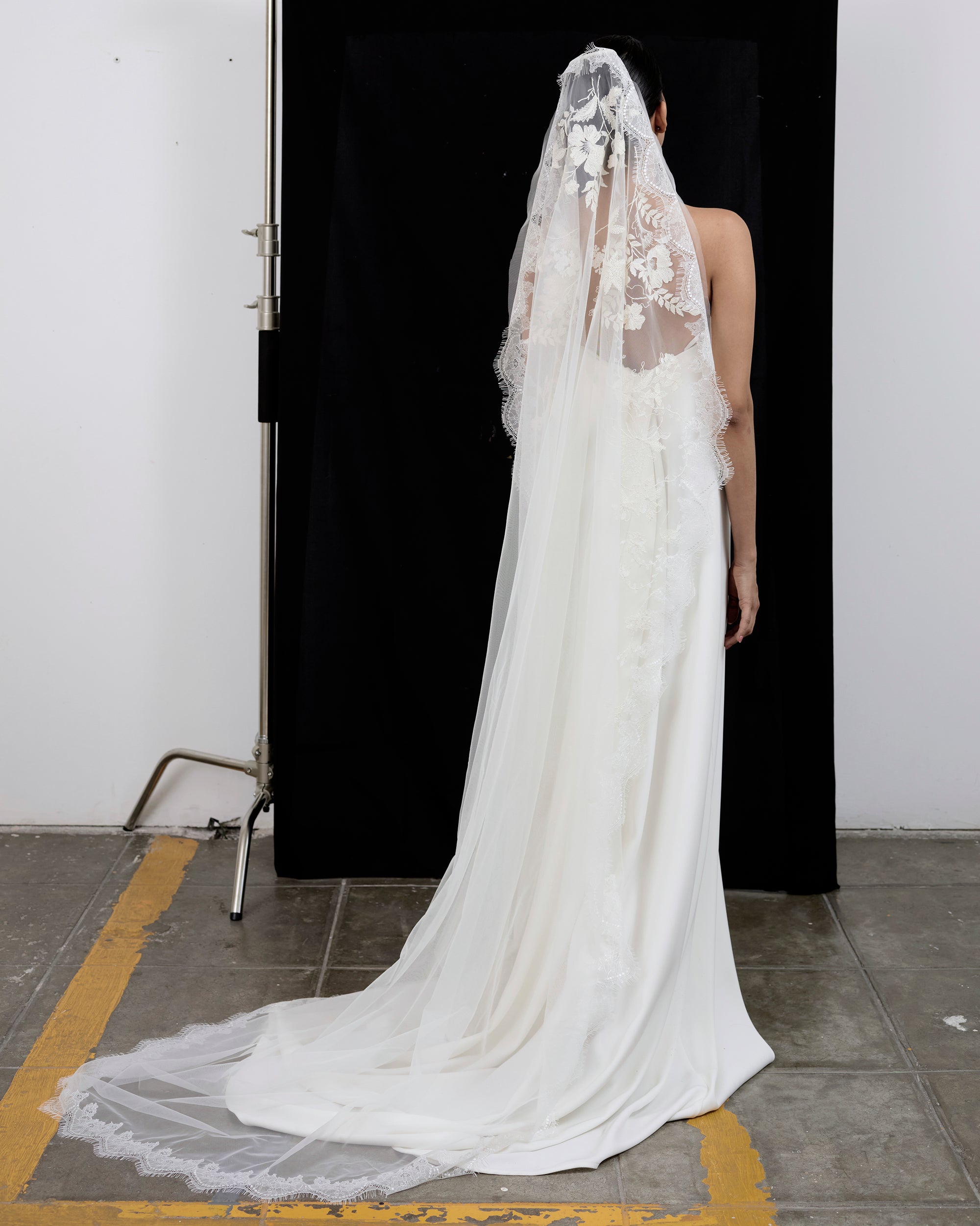 BIANCA  FLORAL EMBROIDERY VEIL