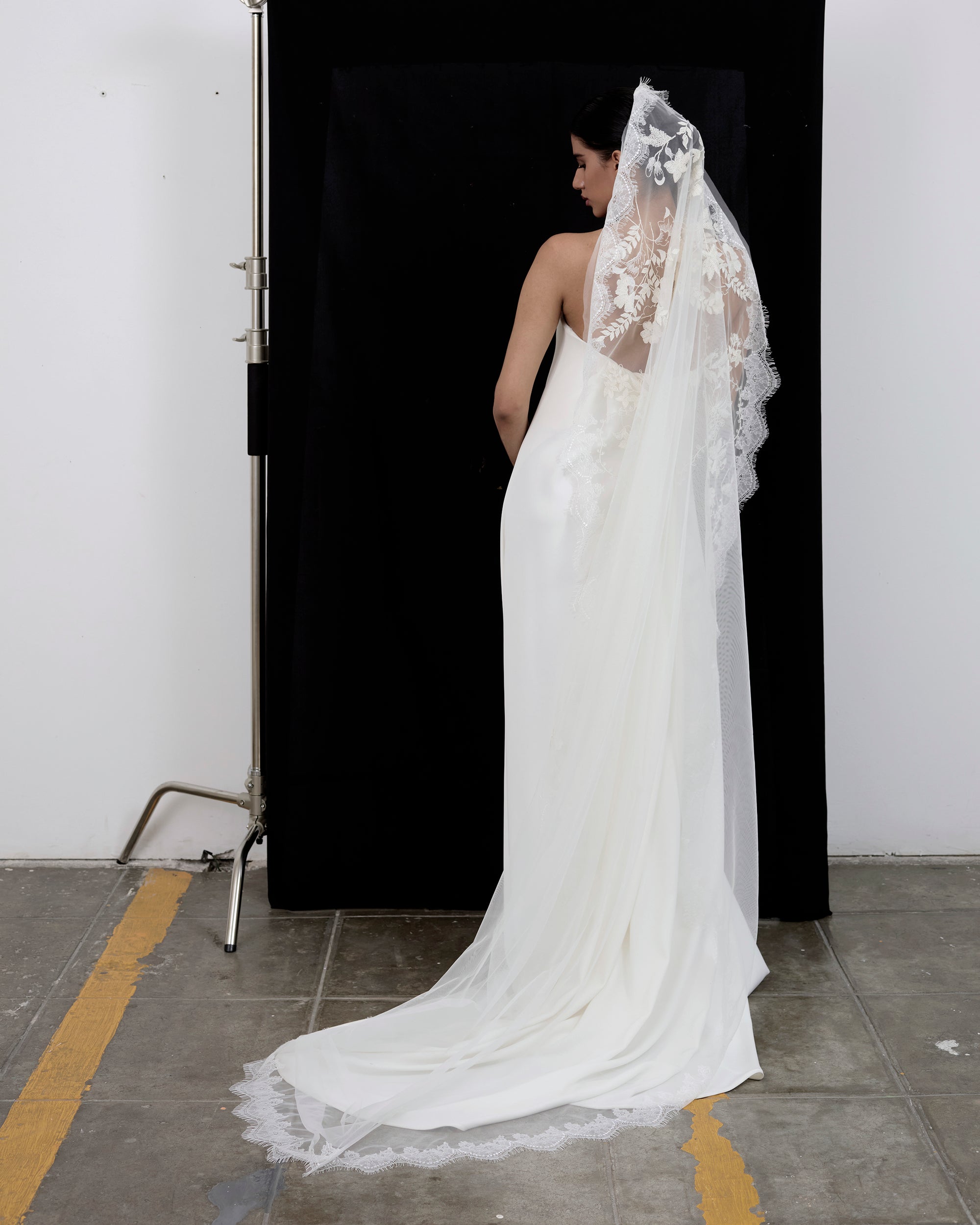 BIANCA  FLORAL EMBROIDERY VEIL