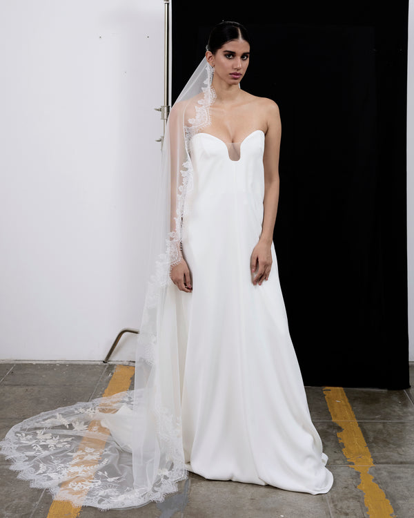 BIANCA  FLORAL EMBROIDERY VEIL