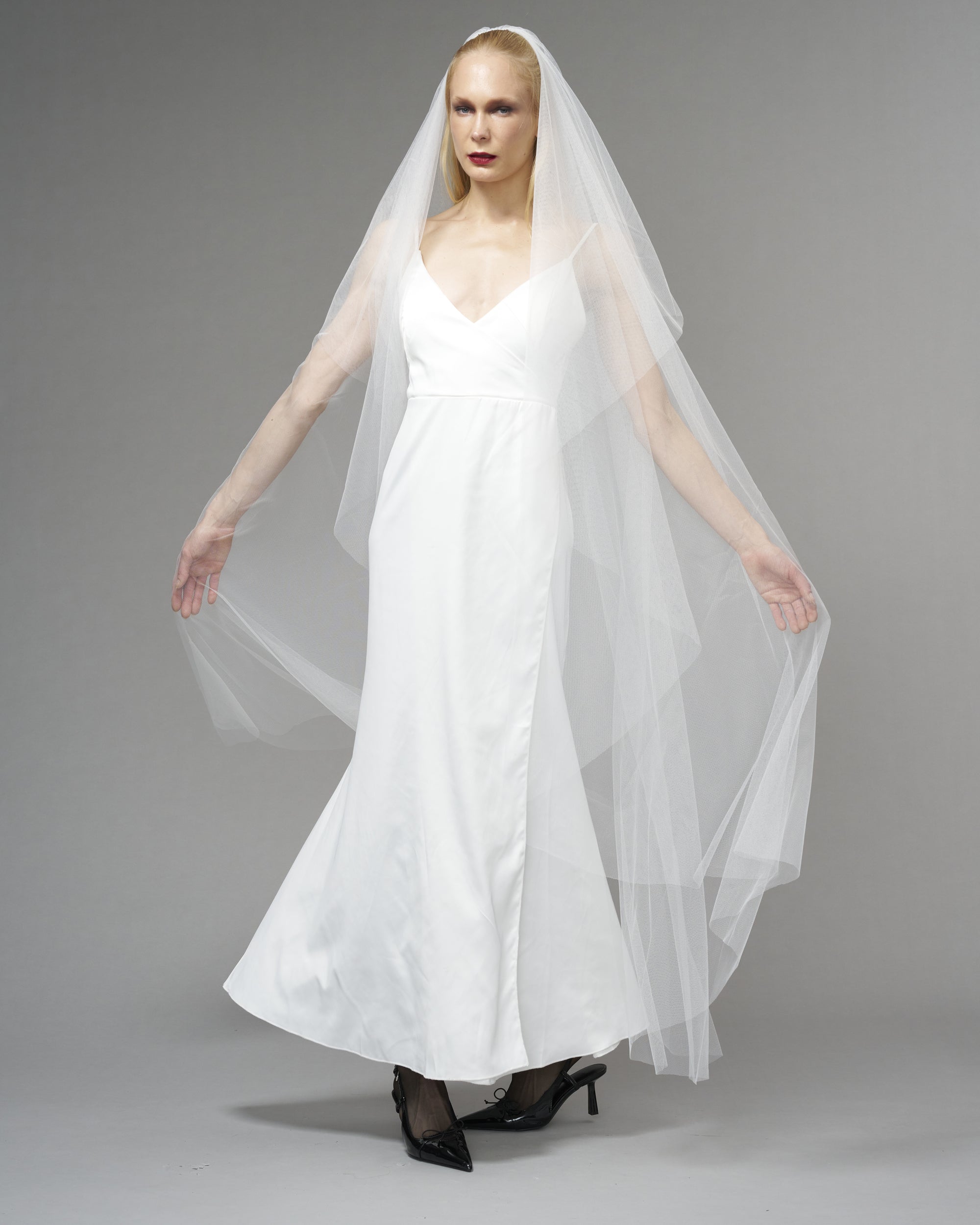 RTS.- ECO TULLE // RAW EDGE WALTZ LENGTH 72" + 20" MINI BLUSHER // OFF WHITE