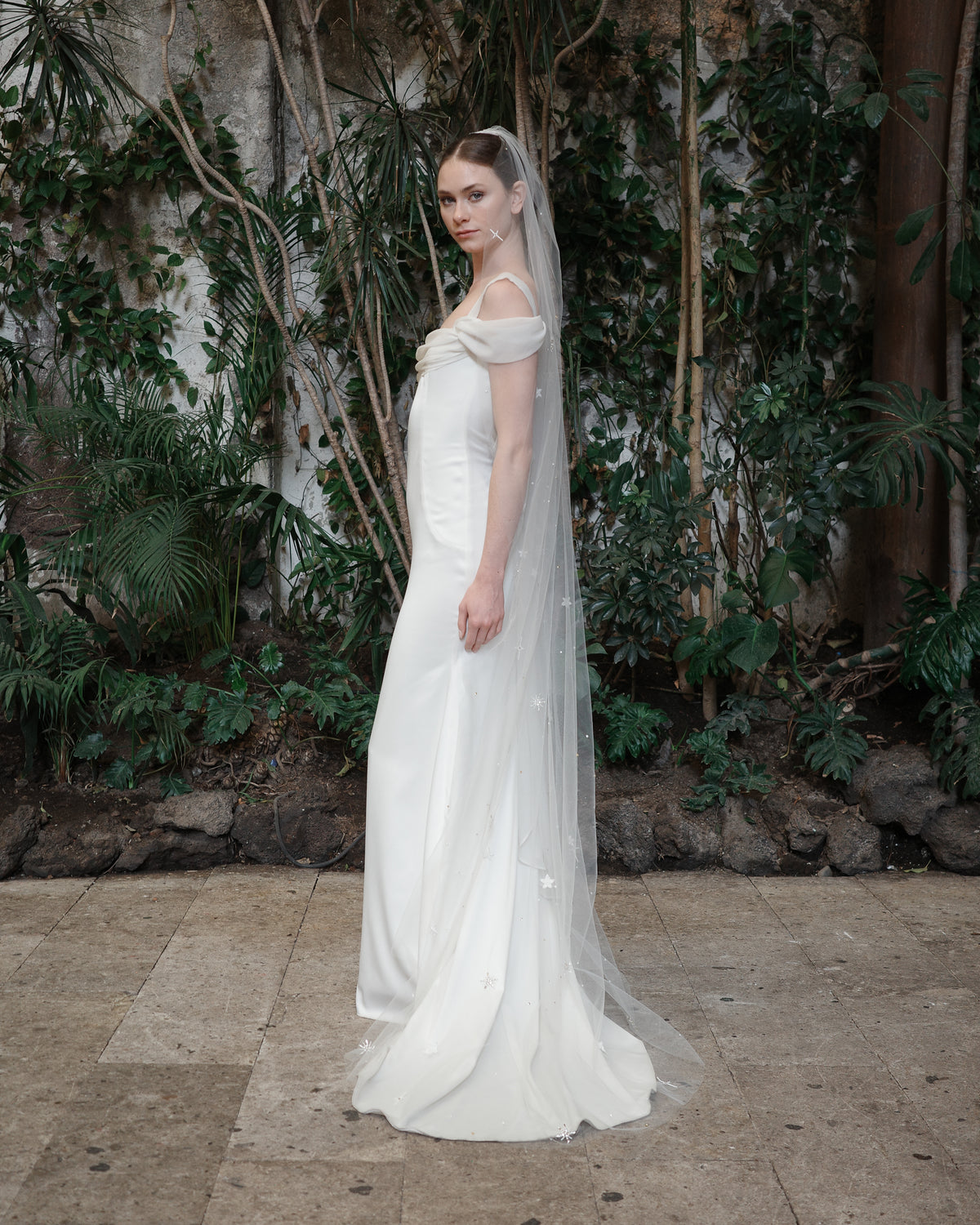 ASTRA STAR BEADED VEIL