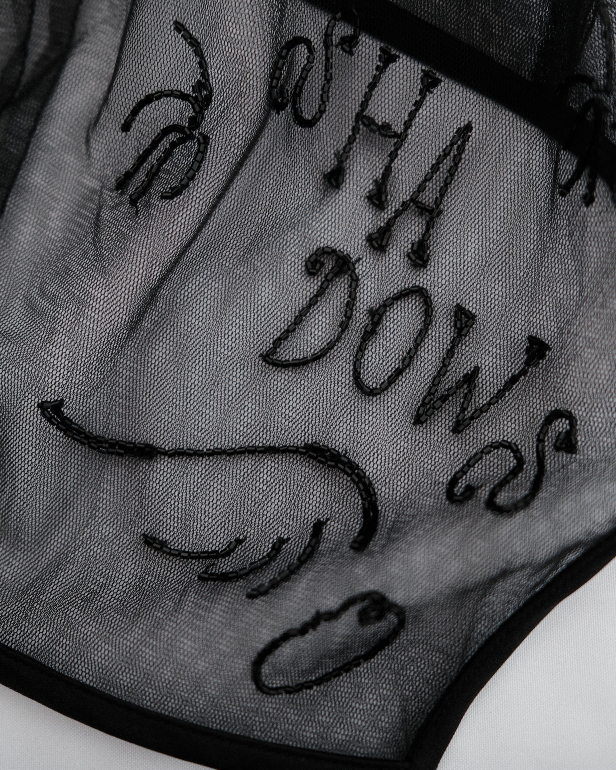 SLOW SHADOWS BLACK BONNET .- X Jackie Crespo