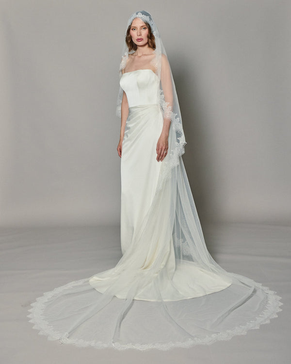 CLARA LACE EDGE VEIL