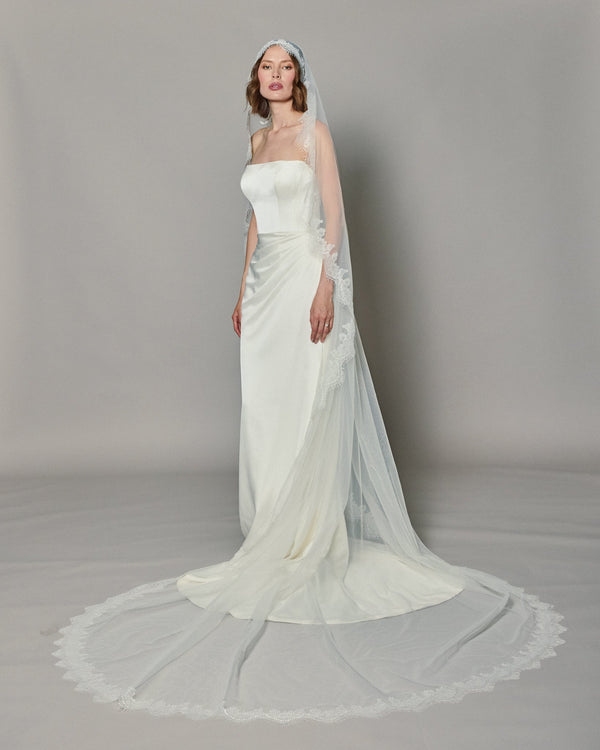 CLARA LACE EDGE VEIL