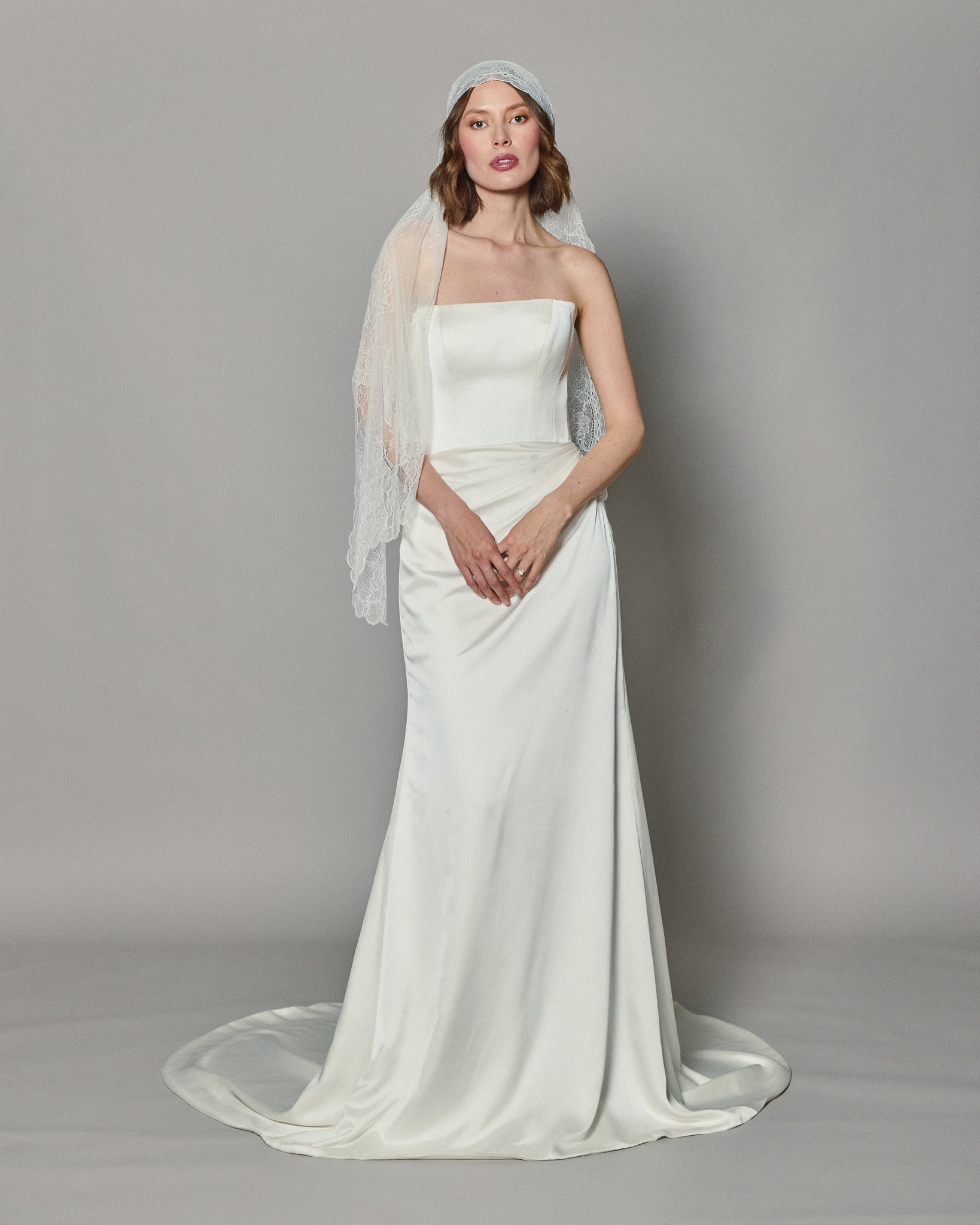 CRISTINA SPANISH LACE MANTILLA