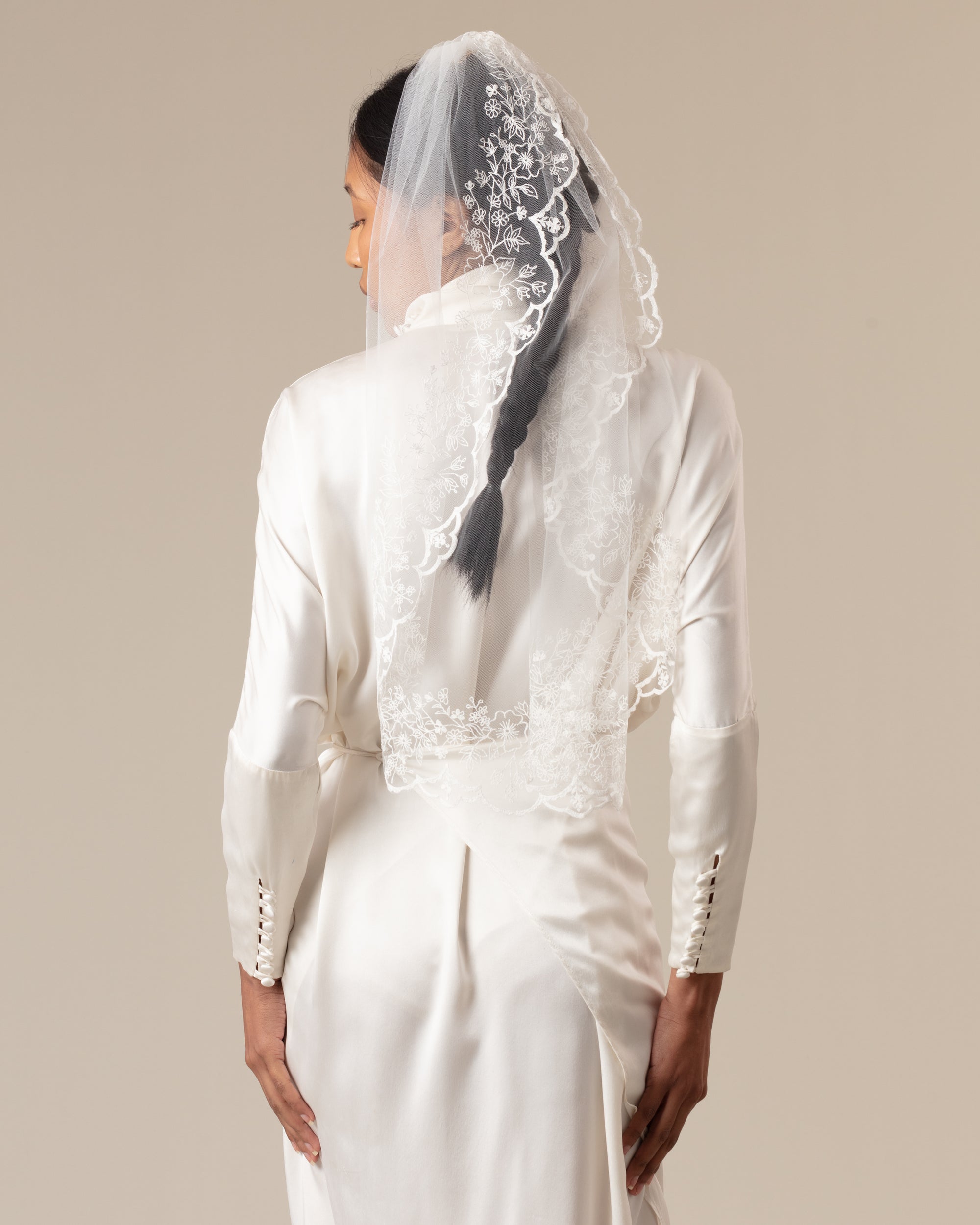 DEBRA FLORAL NEEDLEWORK VEIL - Ofrenda Studio