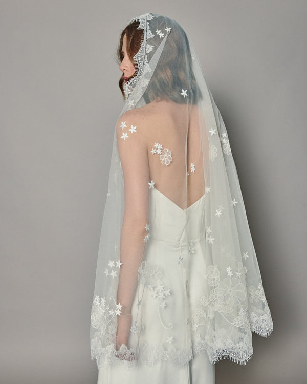DIONE HALF MOON EMBROIDERED MANTILLA