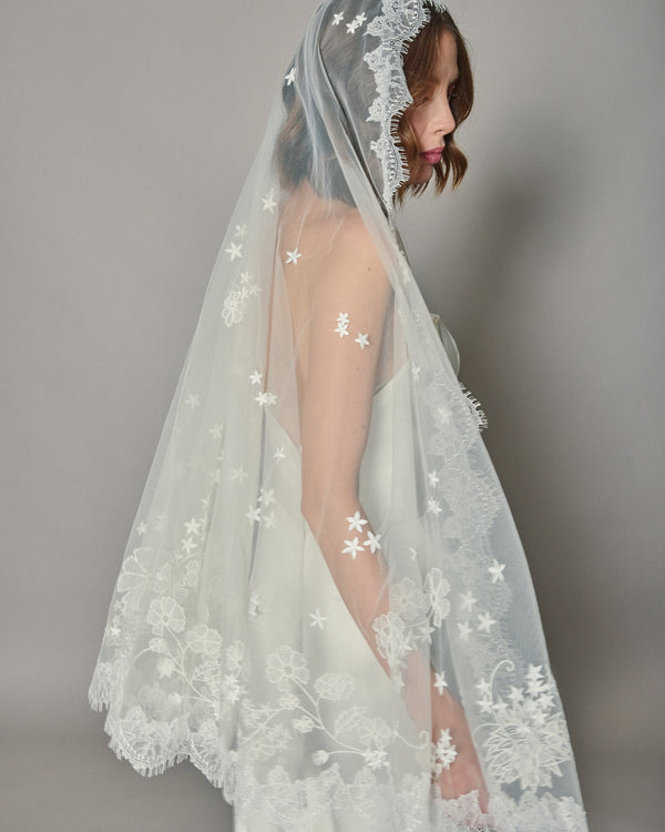 DIONE HALF MOON EMBROIDERED MANTILLA
