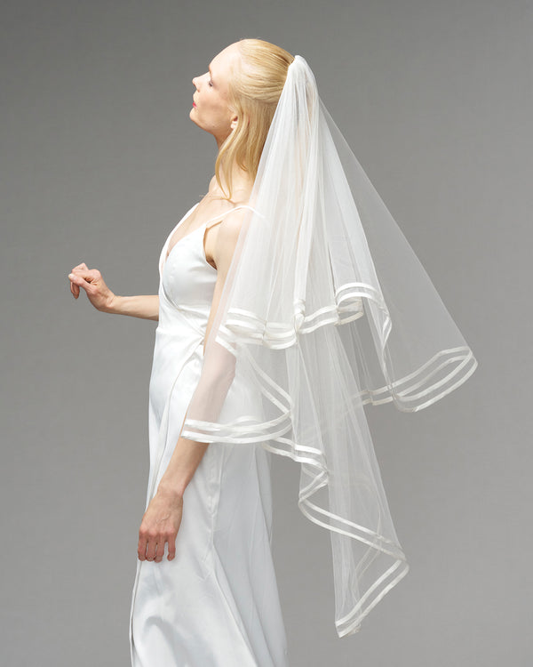 ECO TULLE/ DOUBLE SATIN TRIM TWO TIER KNEE LENGTH 48" // LIGHT IVORY