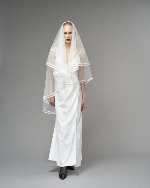 ECO TULLE/ DOUBLE SATIN TRIM TWO TIER KNEE LENGTH 48" // LIGHT IVORY