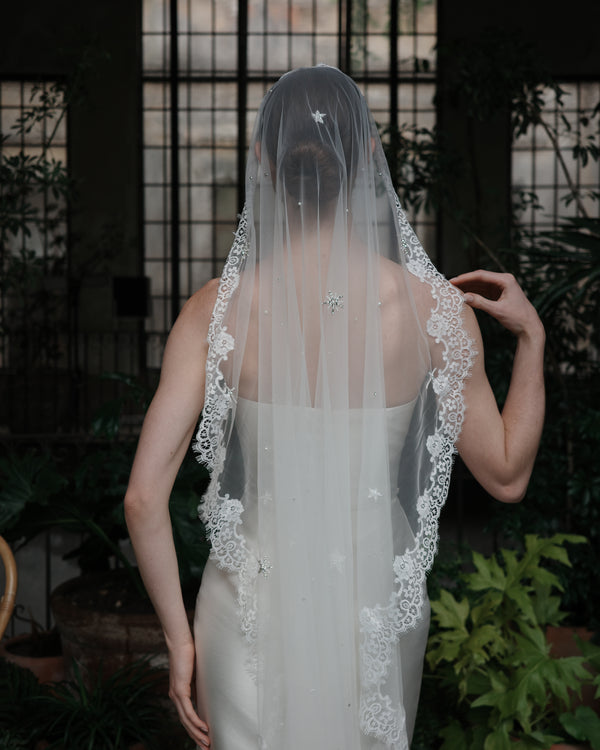 ESTRELLA MANTILLA VEIL - Ofrenda Studio