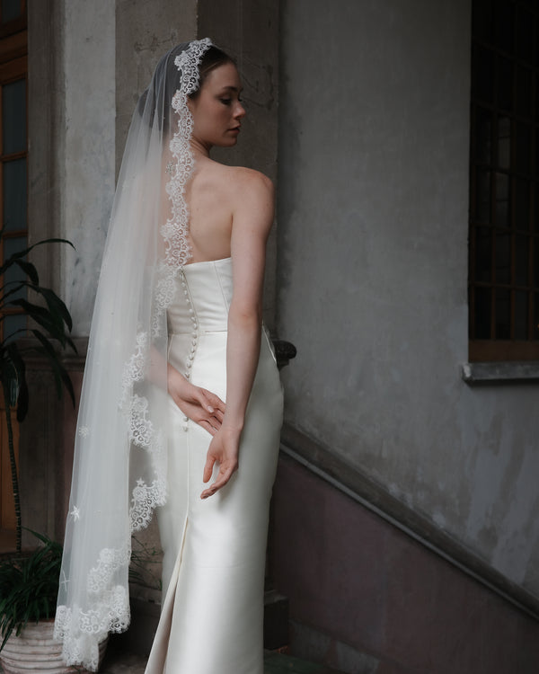 ESTRELLA MANTILLA VEIL - Ofrenda Studio