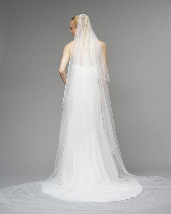 ENGLISH TULLE // GLASS PEARLS CATHEDRAL 118" WITH 30" BLUSHER // OFF WHITE