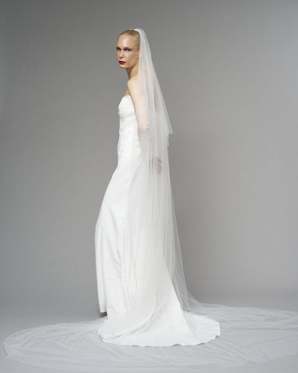 ENGLISH TULLE // GLASS PEARLS CATHEDRAL 118" WITH 30" BLUSHER // OFF WHITE