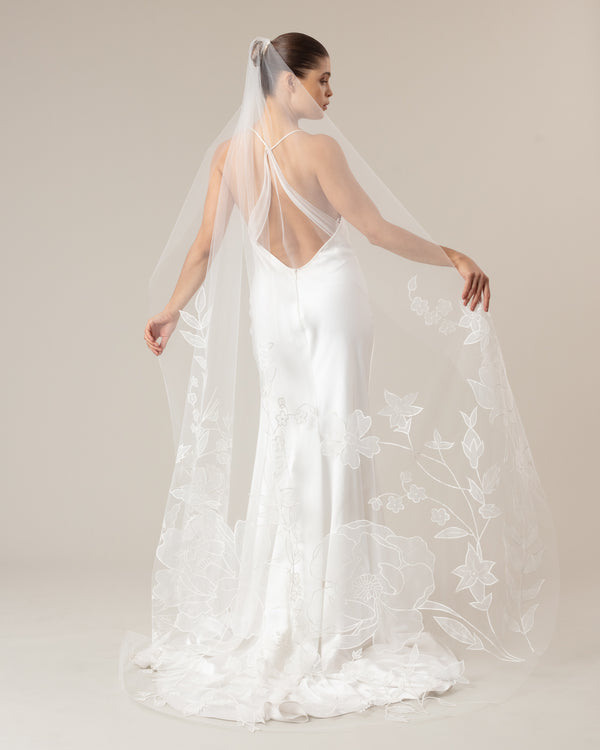 GRACIA ORGANZA EMBROIDERY FLORAL VEIL - Ofrenda Studio