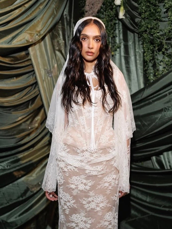 CRISTINA SPANISH LACE MANTILLA