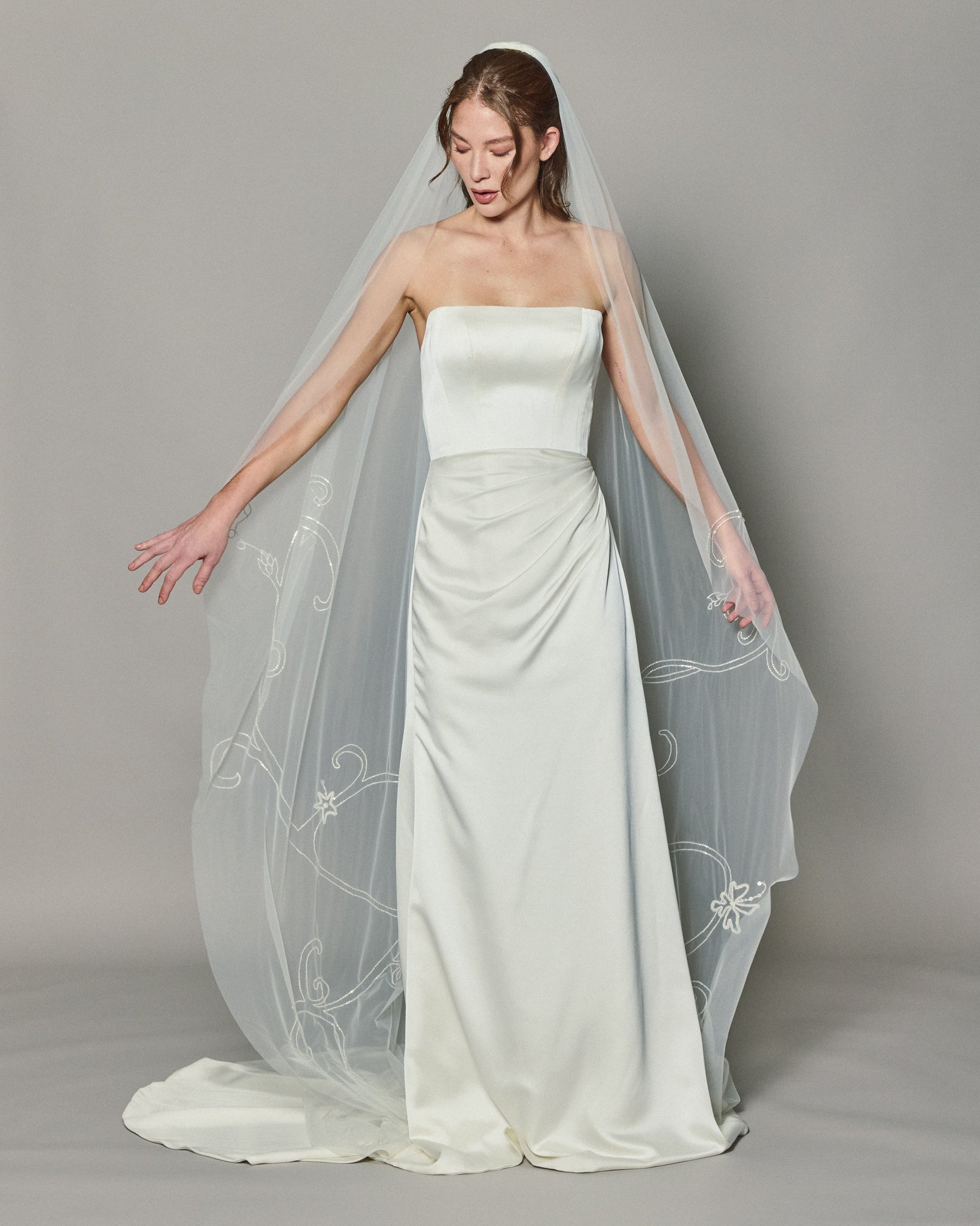 IVY CRYSTAL BEADED VEIL VEIL