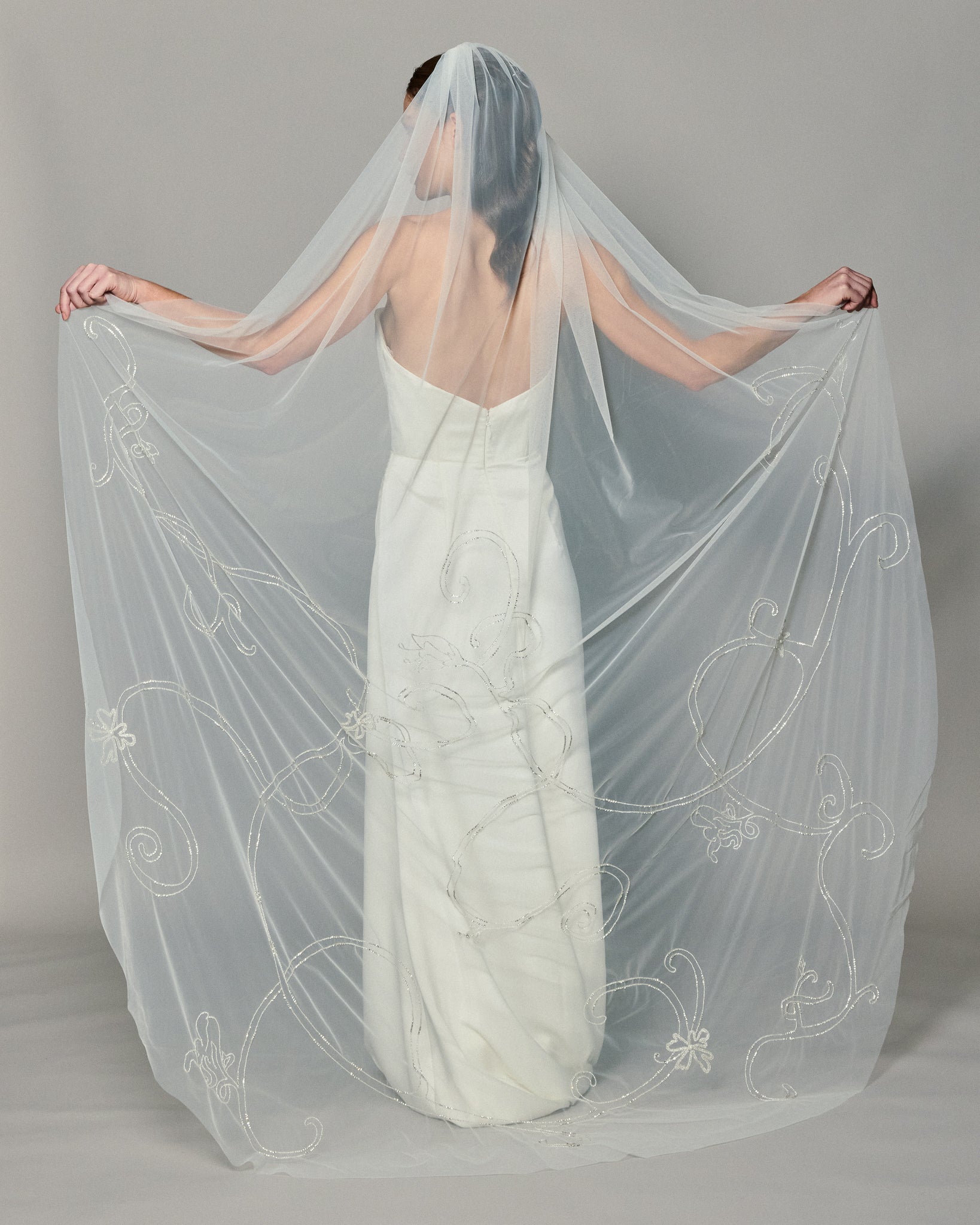 IVY CRYSTAL BEADED VEIL VEIL