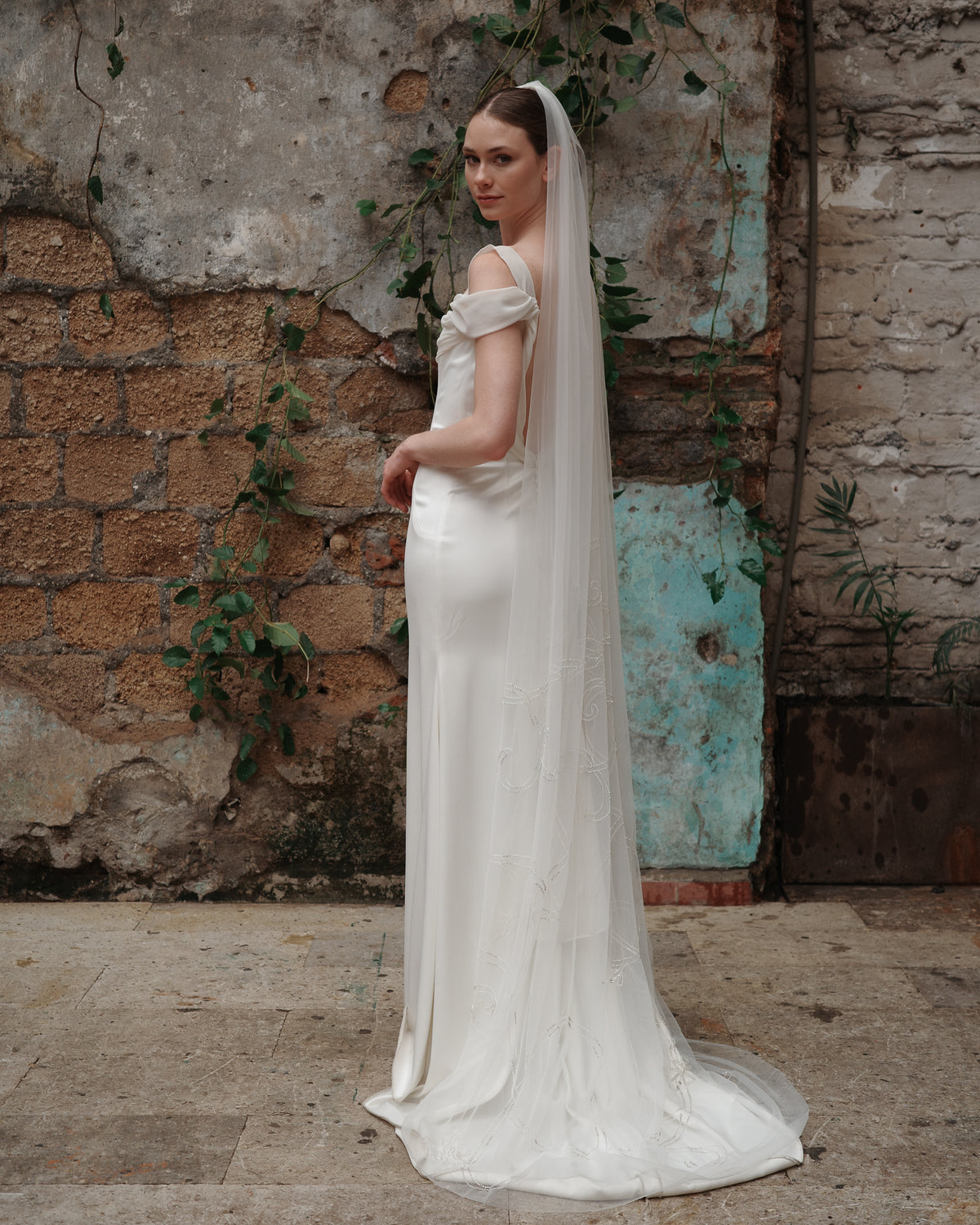 IVY CRYSTAL BEADED VEIL VEIL - Ofrenda Studio