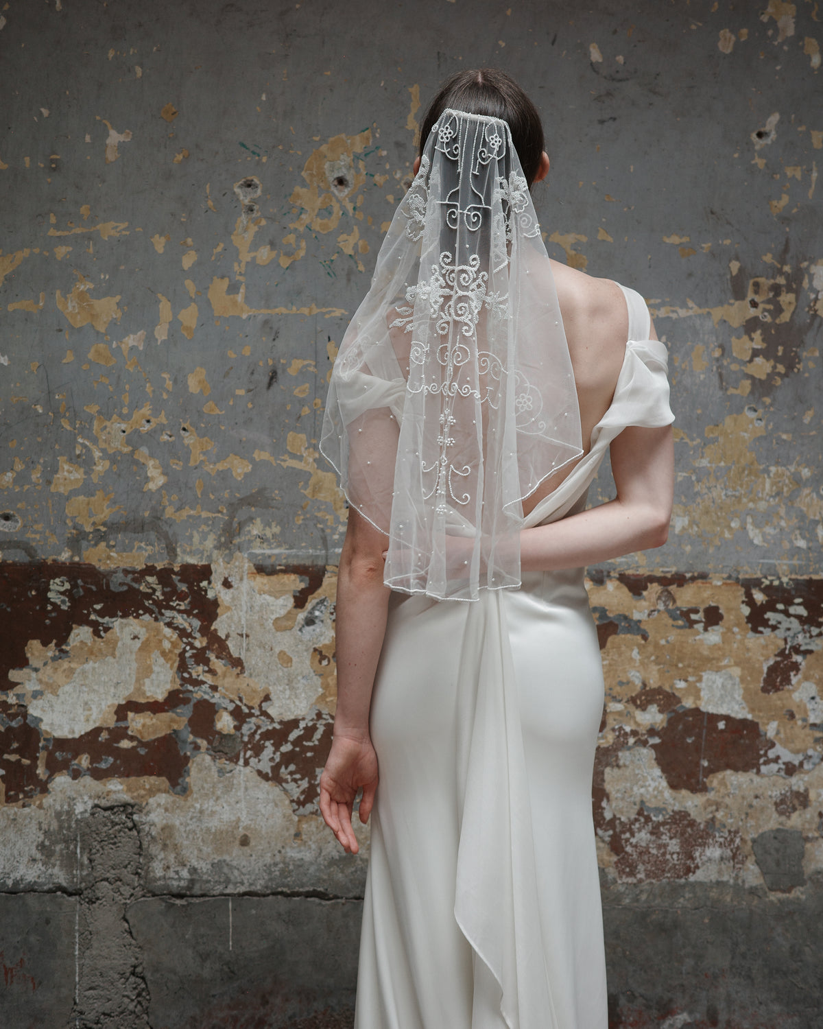 MOON VEIL
