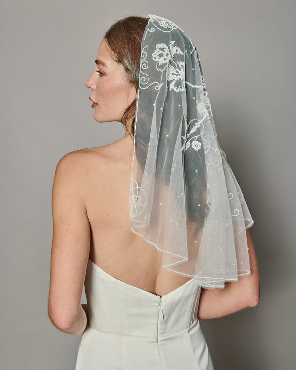 MOON VEIL