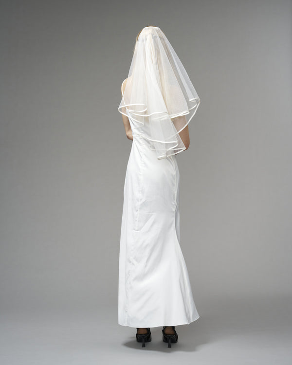 ECO TULLE // NARROW SATIN EDGE TWO TIER ELBOW LENGTH 30" /OFF WHITE