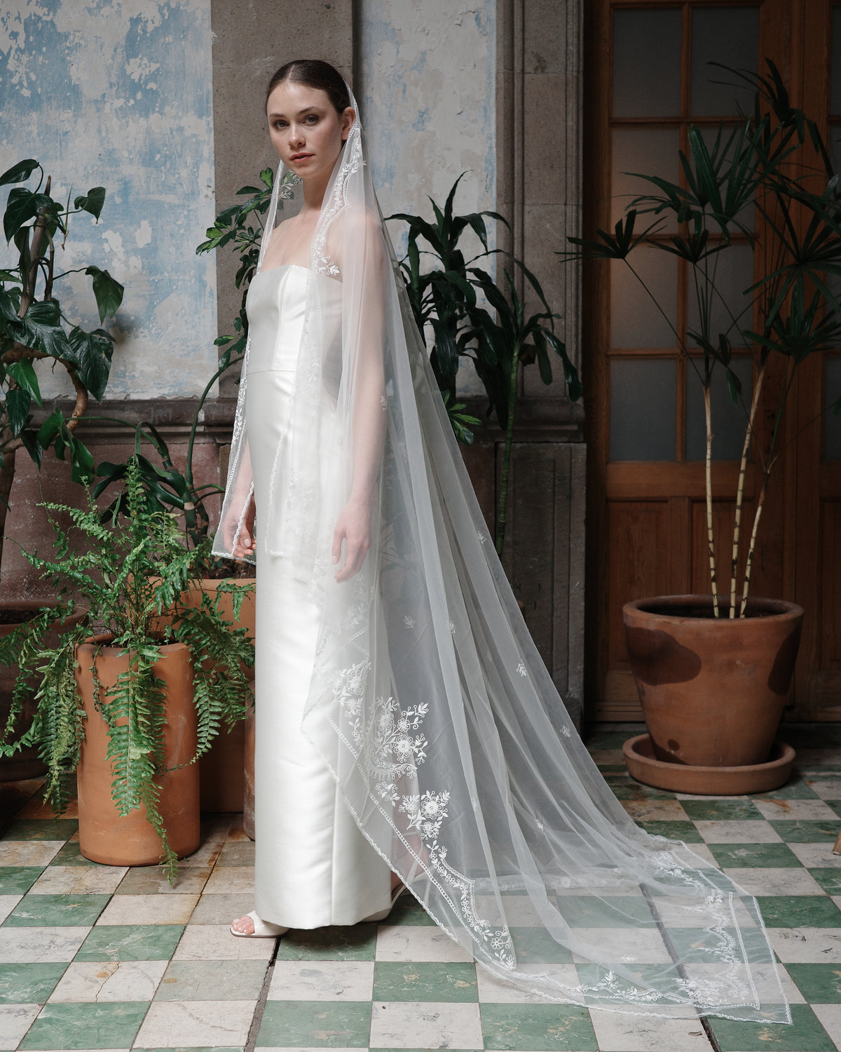 REGINA EMBROIDERED VEIL - Ofrenda Studio