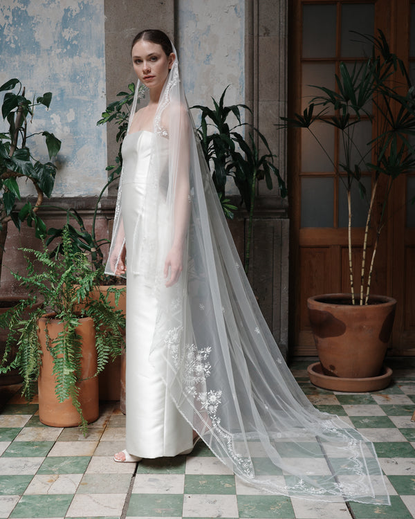 REGINA EMBROIDERED VEIL - Ofrenda Studio