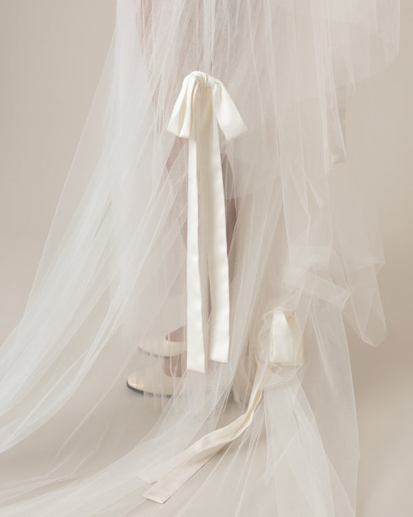 NINA SATIN BOWS THREE TIER VEIL VEIL - Ofrenda Studio