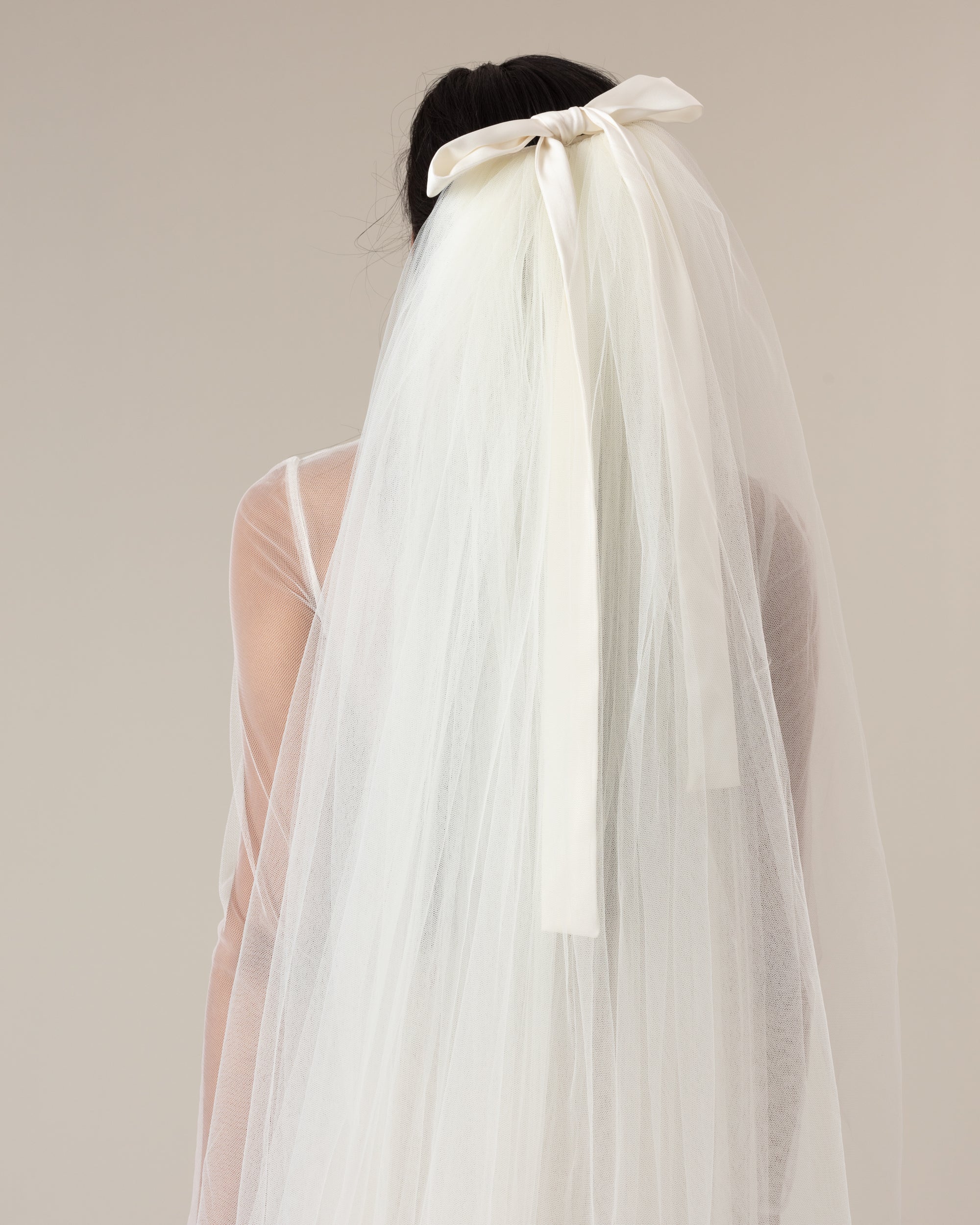 NINA SATIN BOWS THREE TIER VEIL VEIL - Ofrenda Studio