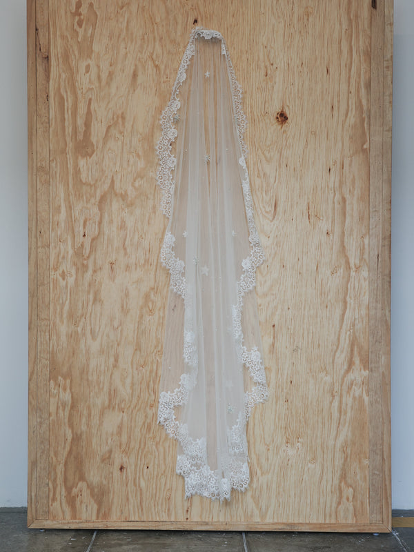 ESTRELLA MANTILLA VEIL