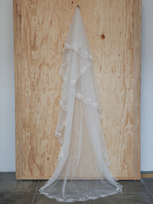 ALMA EMBROIDERED VEIL
