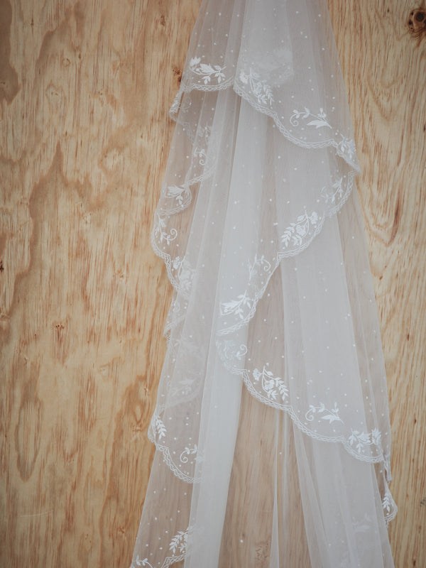 ALMA EMBROIDERED VEIL