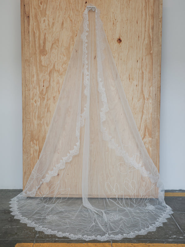 ROMINA LINE EMBROIDERY LACE VEIL - Ofrenda Studio