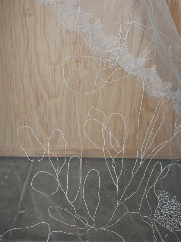 ROMINA LINE EMBROIDERY LACE VEIL - Ofrenda Studio