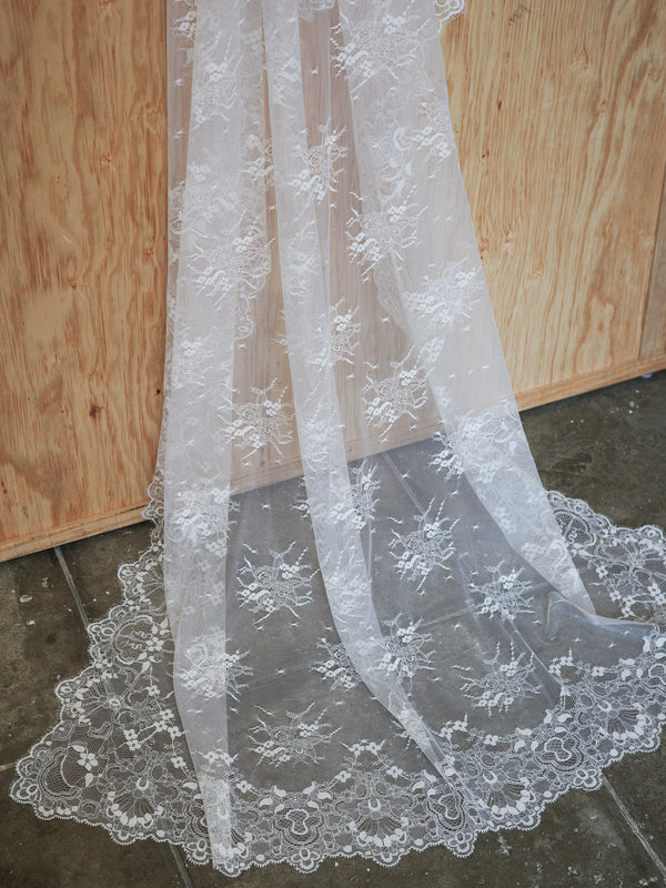TERESA SPANISH LACE MANTILLA