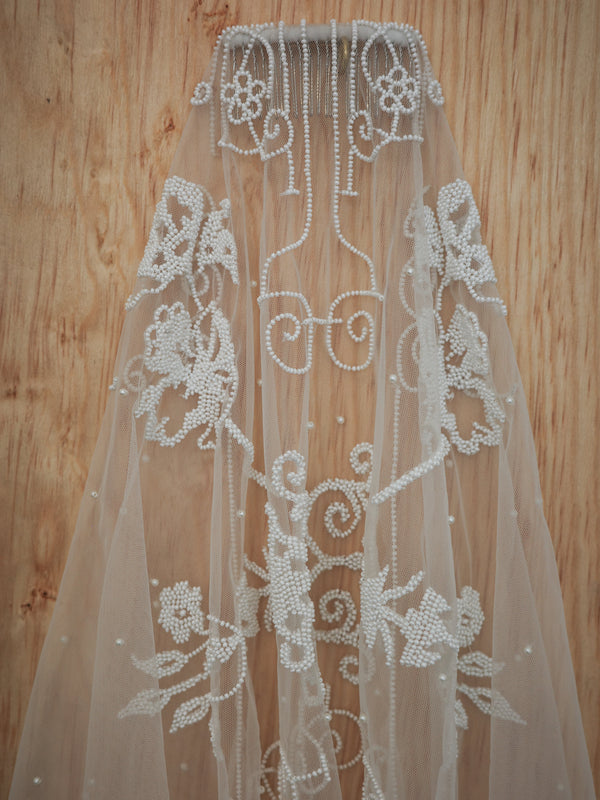 MOON VEIL
