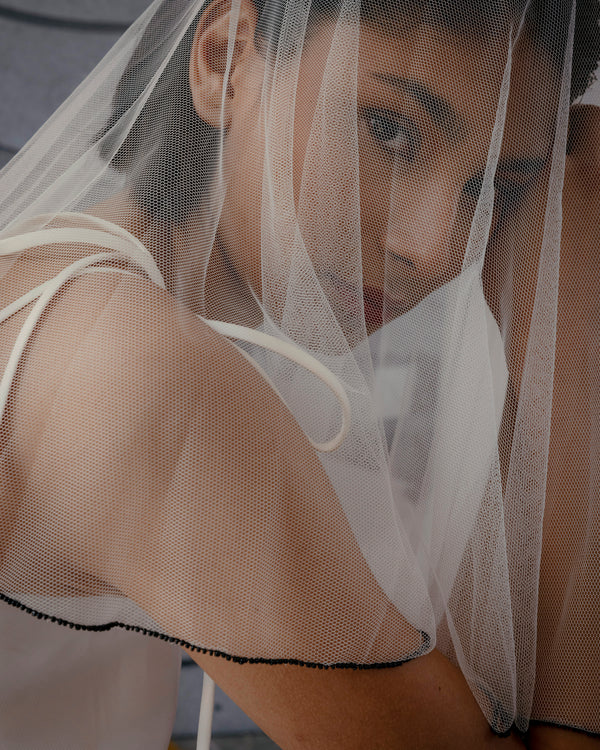 ECO TULLE // BLACK SEED BEADS EDGE  20" VEIL // OFF-WHITE - Ofrenda Studio