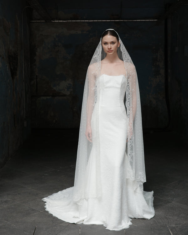 PENELOPE SPANISH LACE MANTILLA - Ofrenda Studio