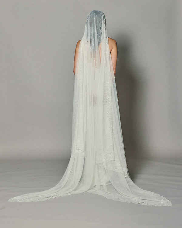 PENELOPE SPANISH LACE MANTILLA - Ofrenda Studio