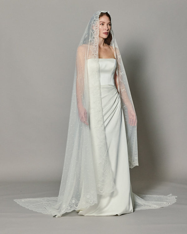 PENELOPE SPANISH LACE MANTILLA - Ofrenda Studio