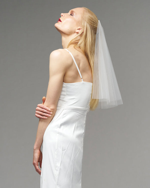 ENGLISH TULLE // RAW EDGE TWO TIER MINI SHOULDER LENGTH  20" // OFF WHITE